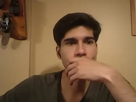 Snapshot of nachocum1 chatting on October 27, 12:22 am nachocum1 online show from October 27, 12:22 am