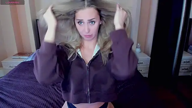 PerfectJulllia online show from March 24, 6:57 am