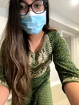 jAsMinE678 online show from September 21, 6:29 am