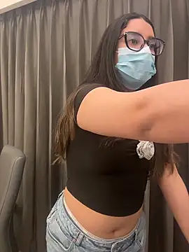 jAsMinE678 online show from June 20, 3:39 pm