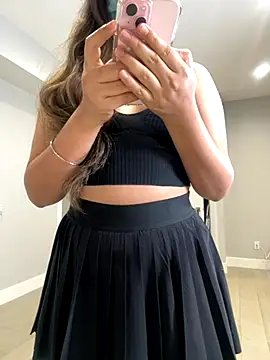 jAsMinE678 online show from October 10, 4:13 am