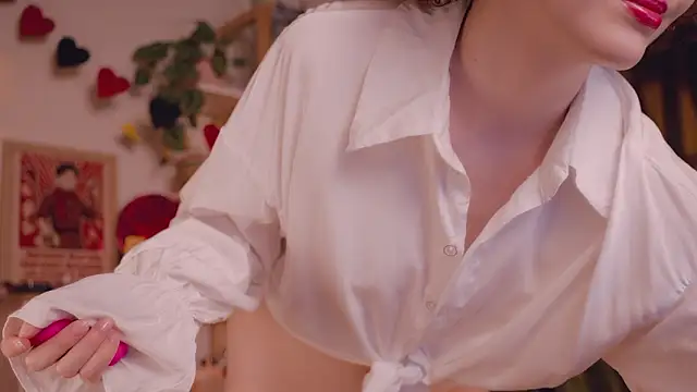  lightmyfire online show from February 14, 6:52 pm