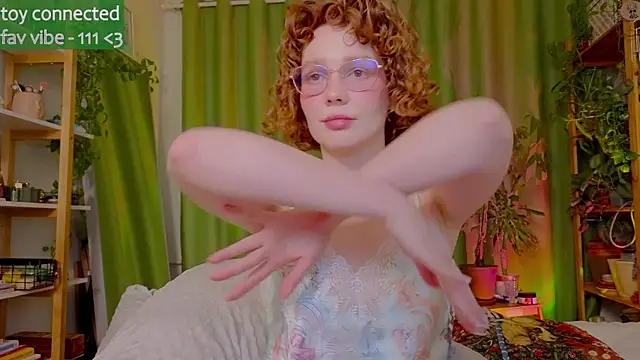 Snapshot of _lightmyfire chatting on October 9, 5:57 pm lightmyfire online show from October 9, 5:57 pm