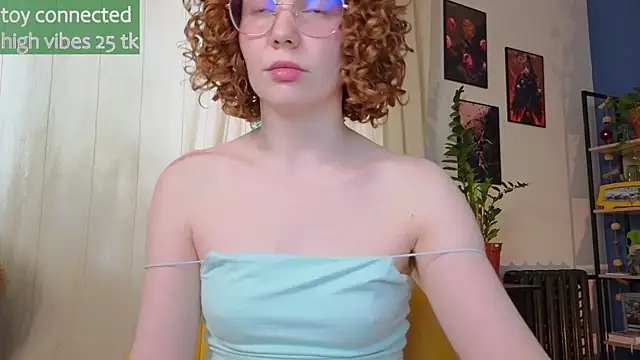 Snapshot of _lightmyfire chatting on March 10, 9:56 am lightmyfire online show from March 10, 9:56 am