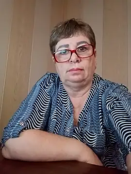 Lee Nell online show from February 6, 2:33 am