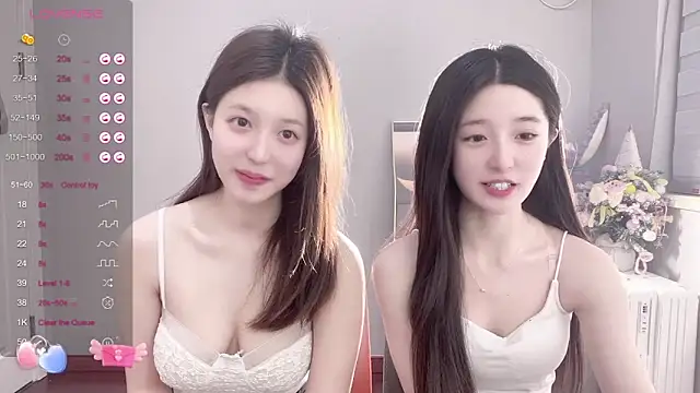 Snapshot of UU-1314 chatting on March 15, 3:59 pm UU-1314 online show from March 15, 3:59 pm