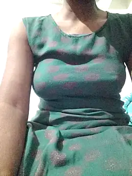 rituporna2004 online show from February 12, 2:55 am