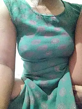 rituporna2004 online show from December 1, 4:35 am