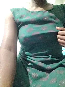 rituporna2004 online show from December 22, 2:28 pm