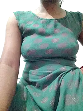 rituporna2004 online show from December 2, 2:08 pm