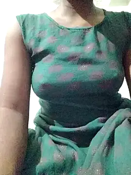 rituporna2004 online show from December 21, 2:19 pm