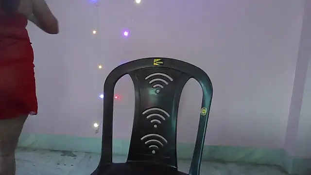 Snapshot of my-laila chatting on November 11, 7:47 am my-laila online show from November 11, 7:47 am