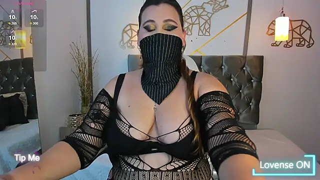 Snapshot of SalmaZaman chatting on September 23, 7:43 pm SalmaZaman online show from September 23, 7:43 pm