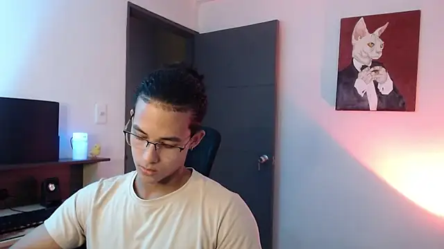 Snapshot of alejo_x3 chatting on February 19, 1:29 am alejo x3 online show from February 19, 1:29 am