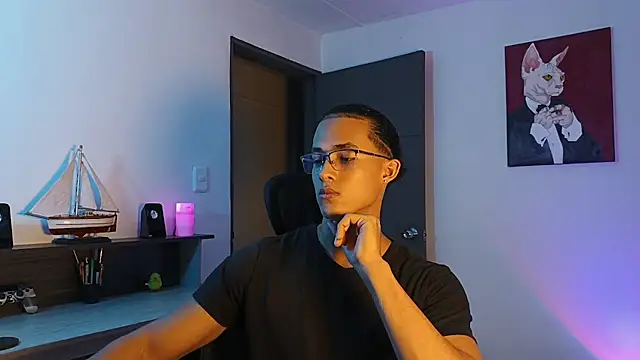 alejo x3 online show from December 4, 11:26 pm