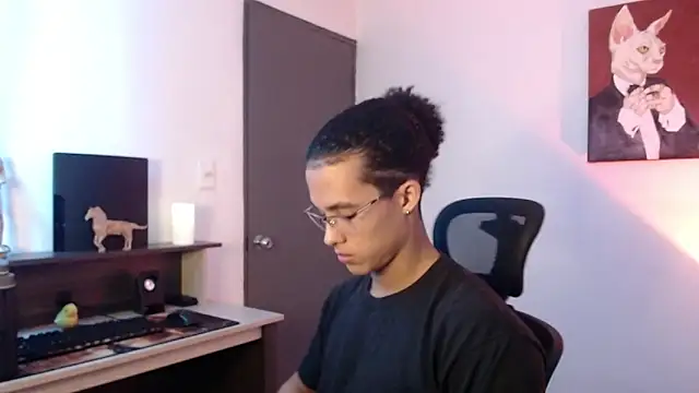 Snapshot of alejo_x3 chatting on January 14, 5:30 am alejo x3 online show from January 14, 5:30 am