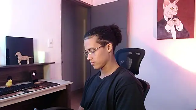 Snapshot of alejo_x3 chatting on January 16, 12:01 am alejo x3 online show from January 16, 12:01 am