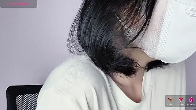 Snapshot of Baenee chatting on October 25, 7:25 pm Baenee online show from October 25, 7:25 pm