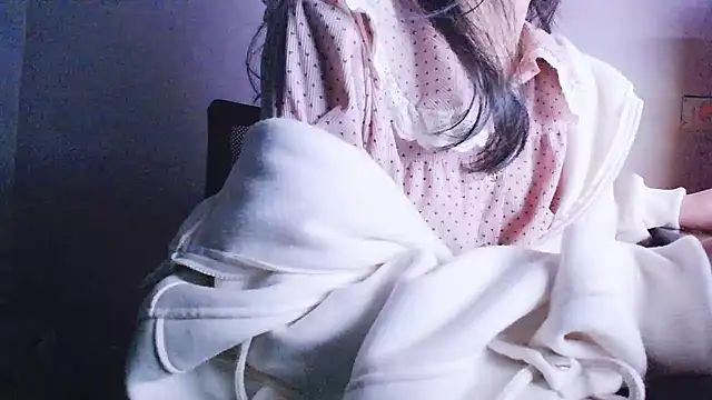 Snapshot of Baenee chatting on January 11, 4:48 am Baenee online show from January 11, 4:48 am