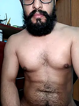 HombreS3n online show from February 8, 9:04 pm