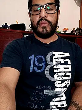 HombreS3n online show from March 11, 2:42 am