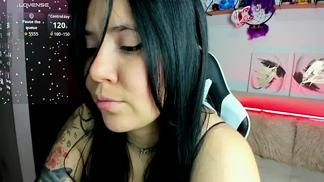 AilynRed online show from January 8, 2:17 am