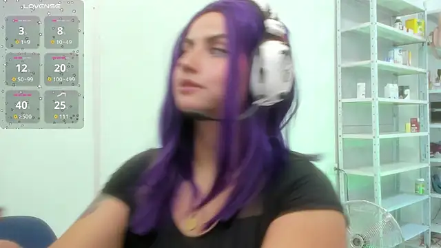 Snapshot of NaharaKamado_ chatting on September 19, 8:35 pm NaharaKamado online show from September 19, 8:35 pm