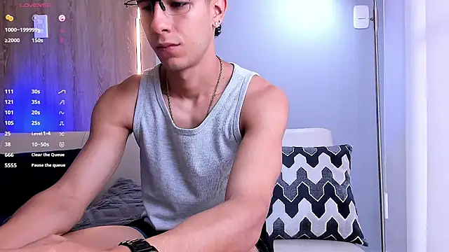 SymonPrince online show from November 24, 12:38 pm