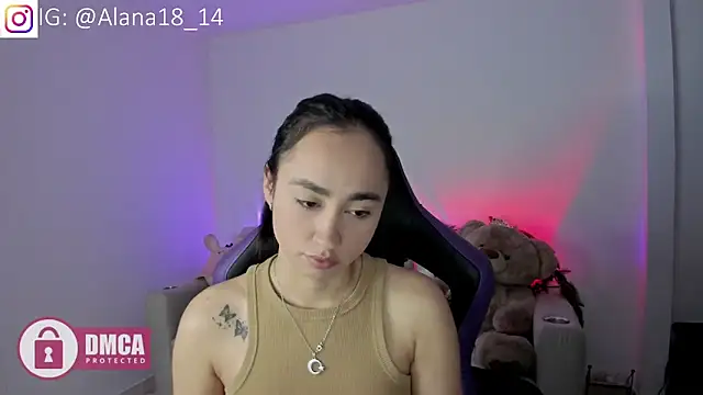 Snapshot of Alana_Pherson chatting on November 15, 4:05 am Alana Pherson online show from November 15, 4:05 am