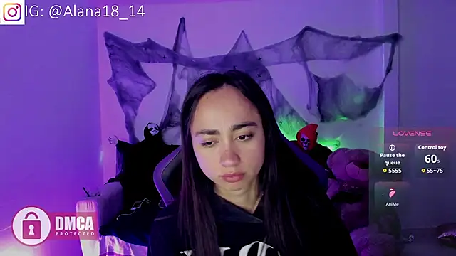 Snapshot of Alana_Pherson chatting on October 29, 7:40 am Alana Pherson online show from October 29, 7:40 am