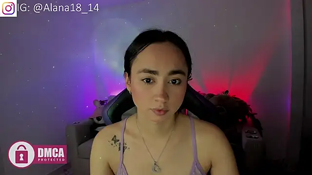 Snapshot of Alana_Pherson chatting on November 10, 1:43 am Alana Pherson online show from November 10, 1:43 am