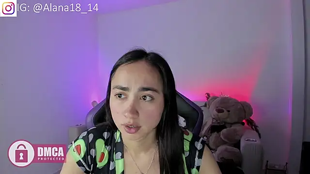 Snapshot of Alana_Pherson chatting on November 18, 6:17 am Alana Pherson online show from November 18, 6:17 am