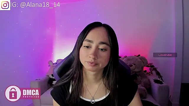 Snapshot of Alana_Pherson chatting on November 5, 12:58 am Alana Pherson online show from November 5, 12:58 am