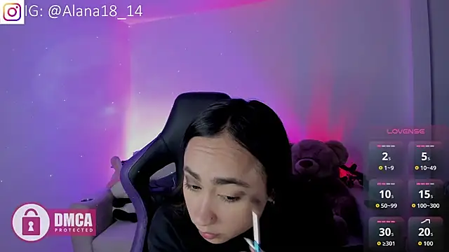 Snapshot of Alana_Pherson chatting on November 4, 12:14 am Alana Pherson online show from November 4, 12:14 am