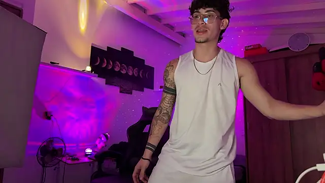 Kisan Smith online show from March 19, 5:51 am