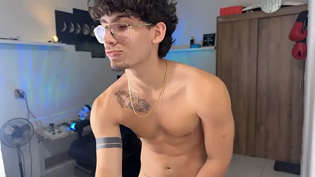 Kisan Smith online show from February 14, 4:34 am