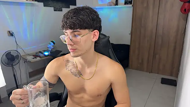 Kisan Smith online show from February 22, 3:31 am