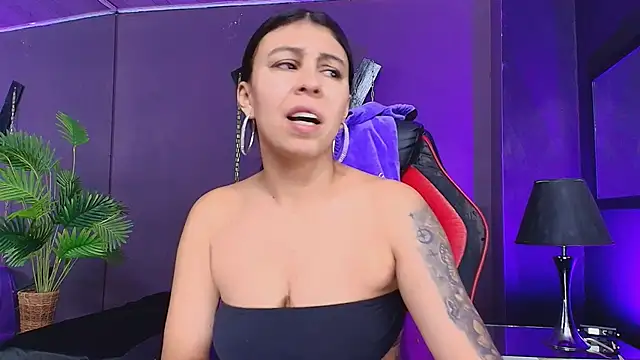 Snapshot of Juliet_Nasty chatting on September 20, 12:54 pm Juliet Nasty online show from September 20, 12:54 pm