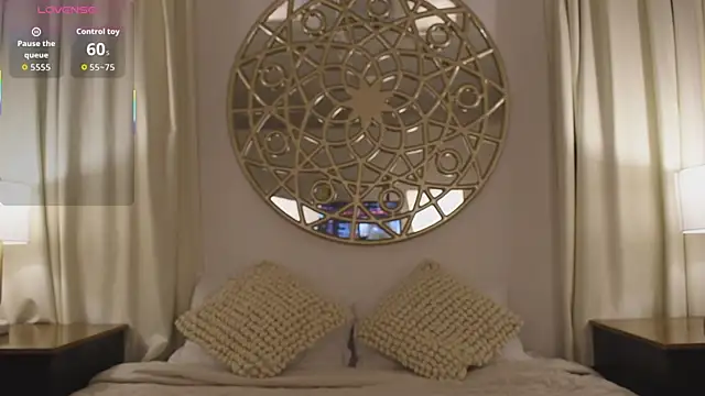 Antonellaparis  online show from November 7, 2:38 am