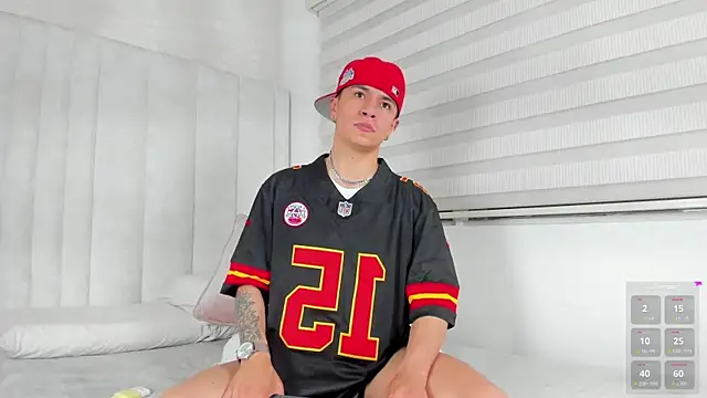 Snapshot of 1m_Joel chatting on October 27, 2:45 am 1m Joel online show from October 27, 2:45 am