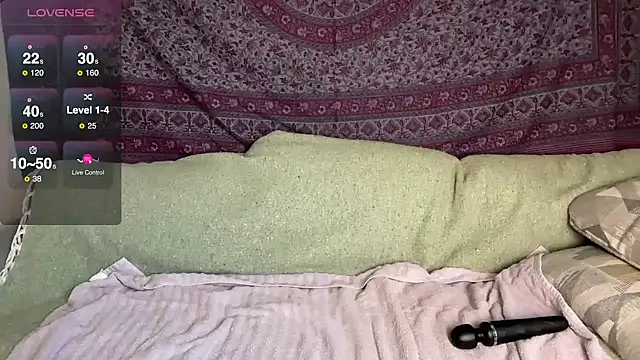 GlitterKitty108 online show from January 9, 2:57 pm