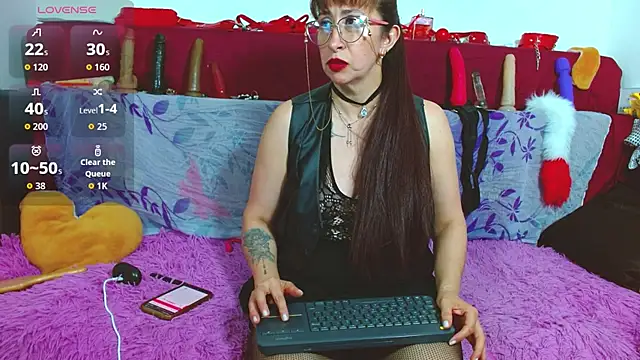 Snapshot of Wiktoria_Brownx chatting on November 11, 9:53 pm Wiktoria Brownx online show from November 11, 9:53 pm