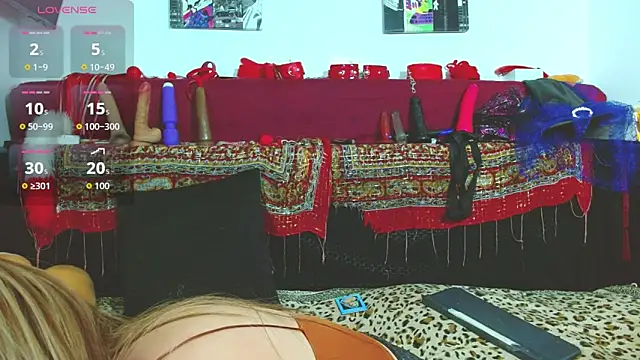 Snapshot of Wiktoria_Brownx chatting on October 24, 10:53 pm Wiktoria Brownx online show from October 24, 10:53 pm