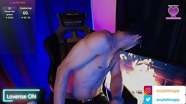 Snapshot of sexyboycolombi4 chatting on February 14, 6:46 am sexyboycolombi4 online show from February 14, 6:46 am