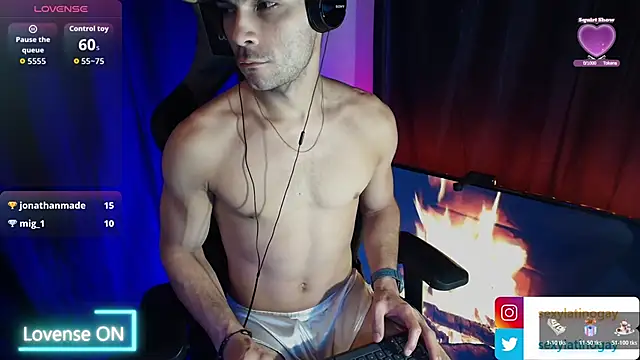 Snapshot of sexyboycolombi4 chatting on February 24, 7:09 am sexyboycolombi4 online show from February 24, 7:09 am