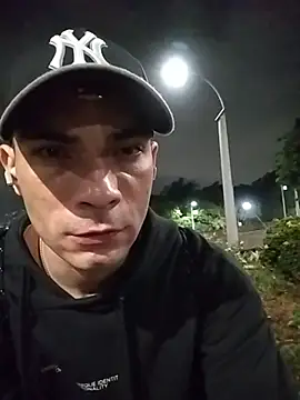 Snapshot of sexyboycolombi4 chatting on December 2, 9:55 am sexyboycolombi4 online show from December 2, 9:55 am