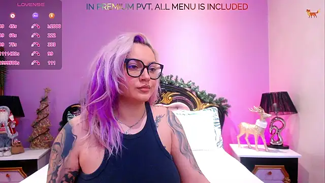 FoxxyClarise online show from January 14, 8:23 pm