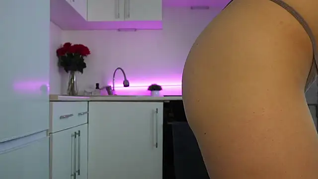 888 666 online show from March 31, 4:03 am