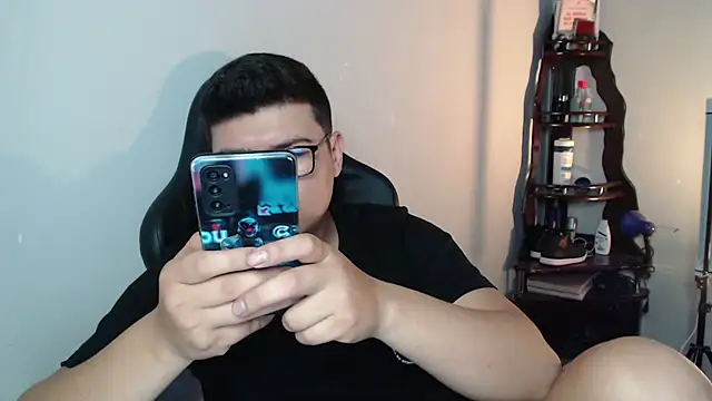 Plug Control online show from February 12, 6:29 pm