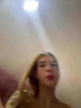 Courtney gonet online show from November 28, 8:20 pm